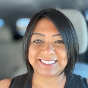 Meet your Posher, Lori